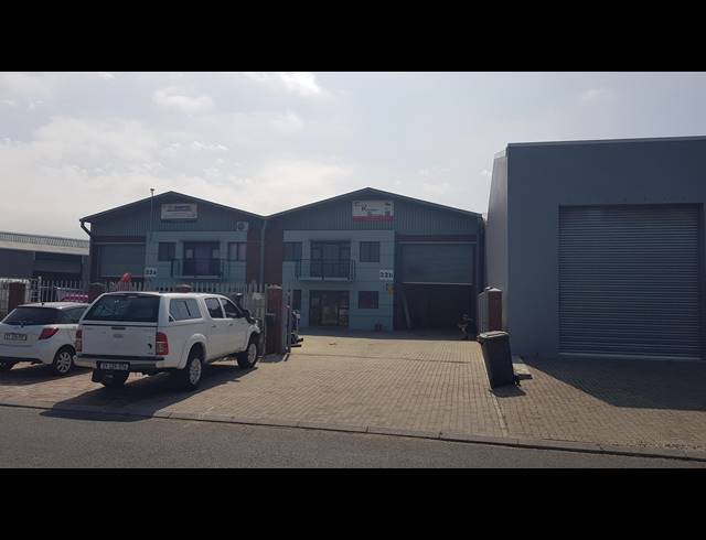 370M² FACTORY TO LET IN SAXENBURG PARK 1